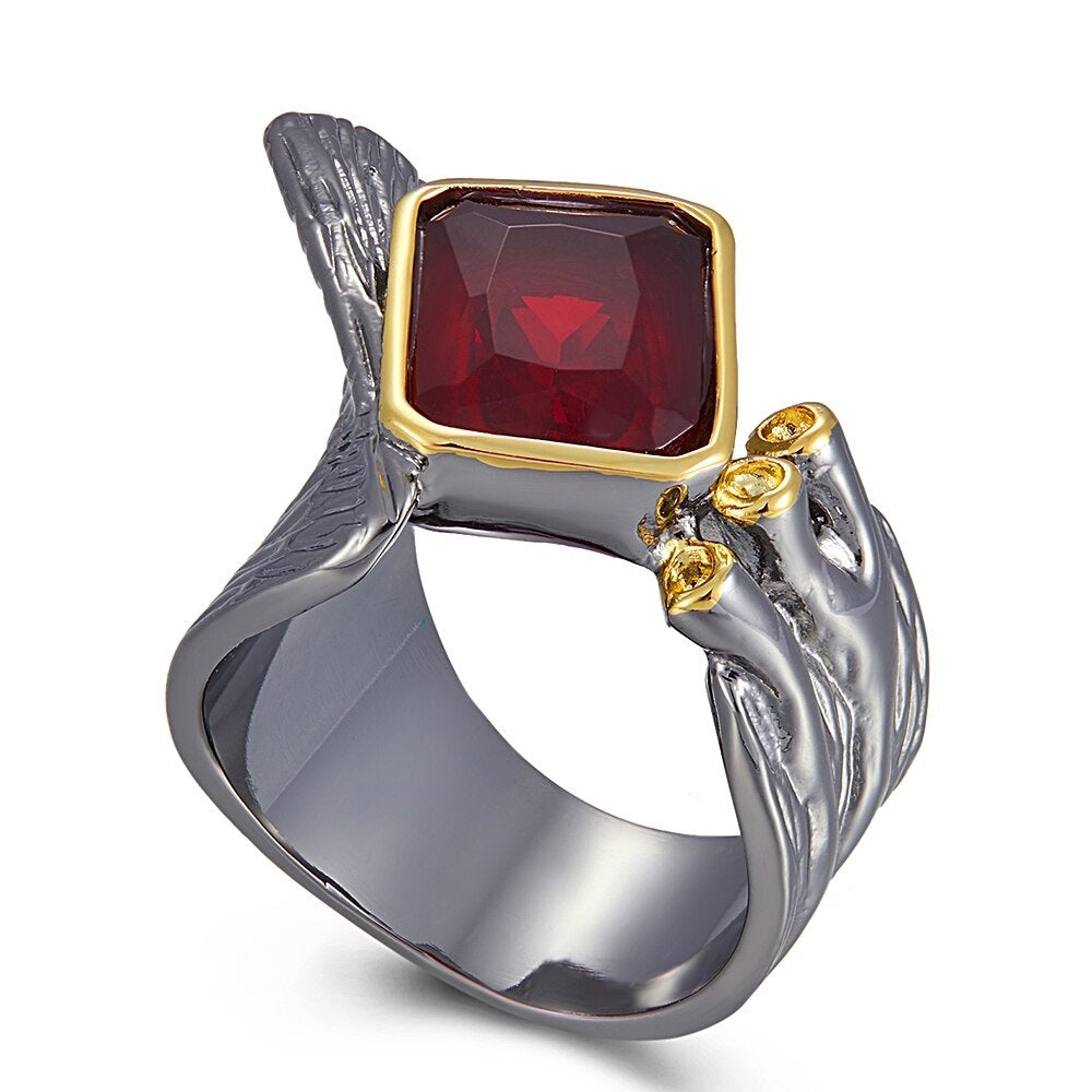 Ring met grote rode siersteen